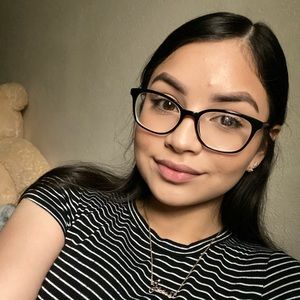 Meet your Posher, Ana